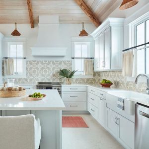 New Growth Cypress Ceiling and River Recovered Pecky Cypress Beams - KITCHEN _ Credit Kara Miller Interiors & Brantley Photography